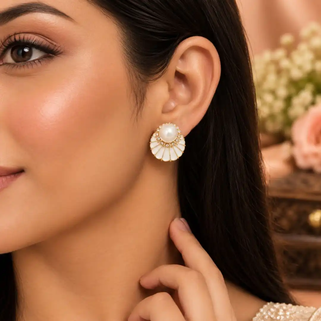 Elegant Pearl Fan Stud Earrings for Women - Image 2