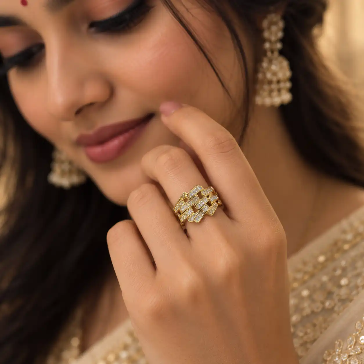 Elegant Interwoven Geometric Statement Ring - Image 2